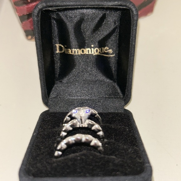 Diamonique 3-Piece Bridal Set size 6 - Picture 3 of 14